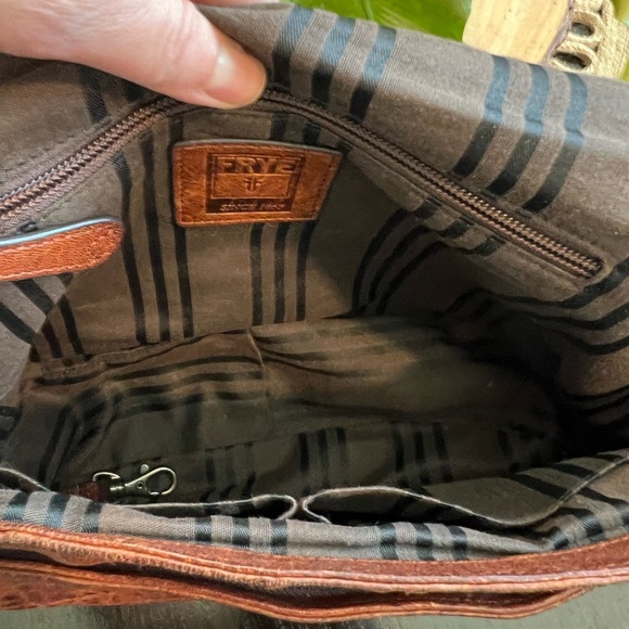 Frye Becca crossbody - Picture 8 of 11